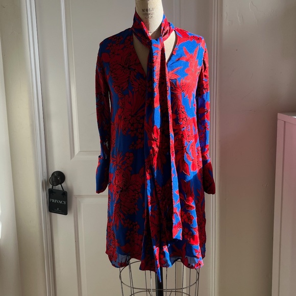 Alice and Olivia Silk Burn Out Dress - Picture 1 of 8